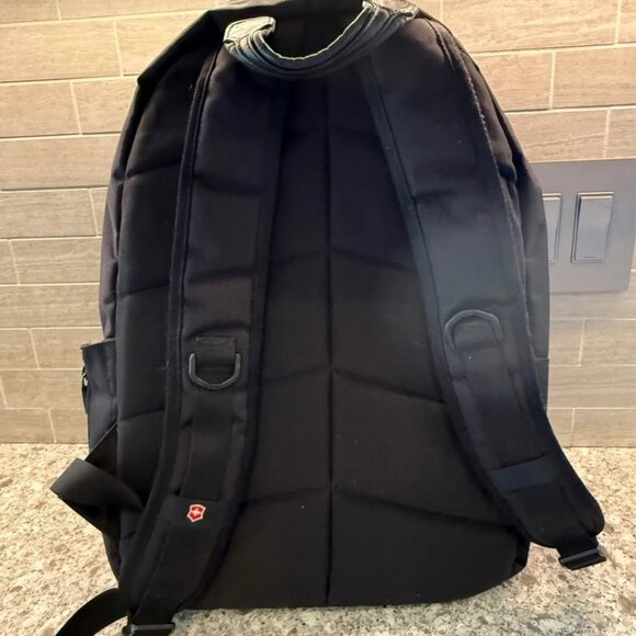 Victorinox Black Laptop School Work‎ Travel Backpack (Approx 14 x 18 x 7 inches) - Picture 4 of 10